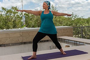 Robin Hesselink doing yoga