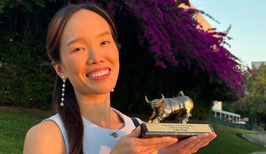 Jodie Wong with the Golden Bull Award