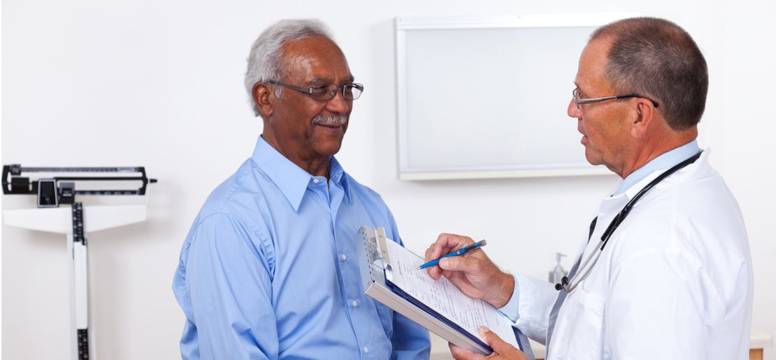 patient examined by doctor at the Pancreas Interception Center 