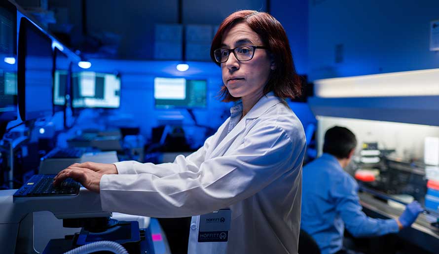 researcher in lab at Moffitt