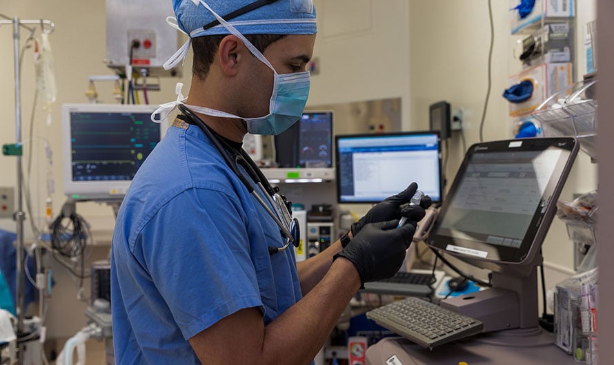 anesthesiologist in operating room