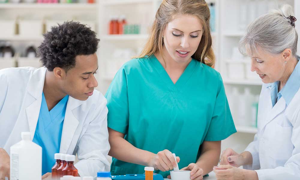 oncology pharmacy technician trainees at Moffitt