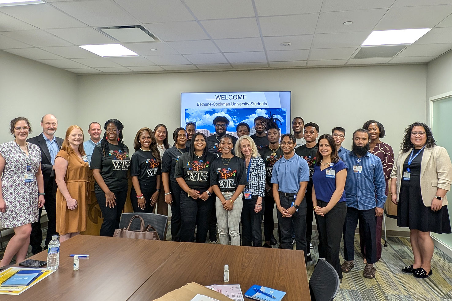 A group of undergraduate students at Moffitt