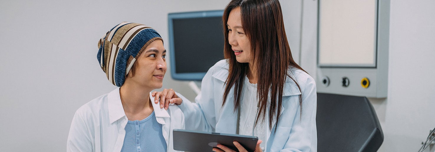 patient with APL talks to doctor