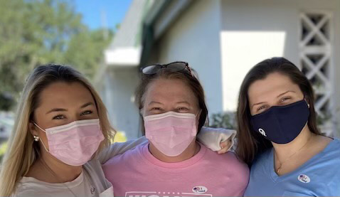 Michelle Rau with her daughters.