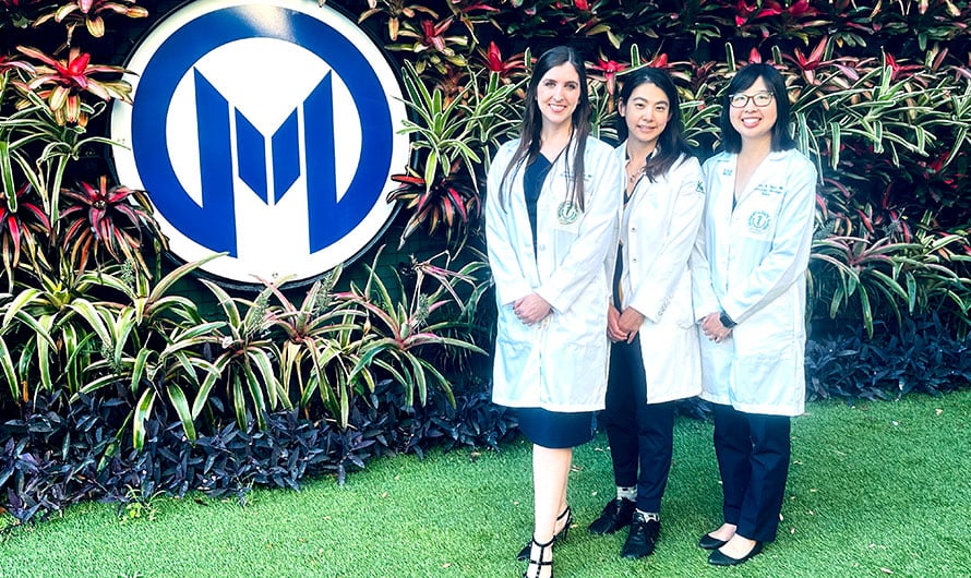 A female fellow in the Gynecologic Oncology Fellowship Program