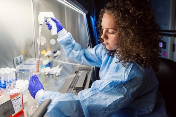 researcher in the wet lab